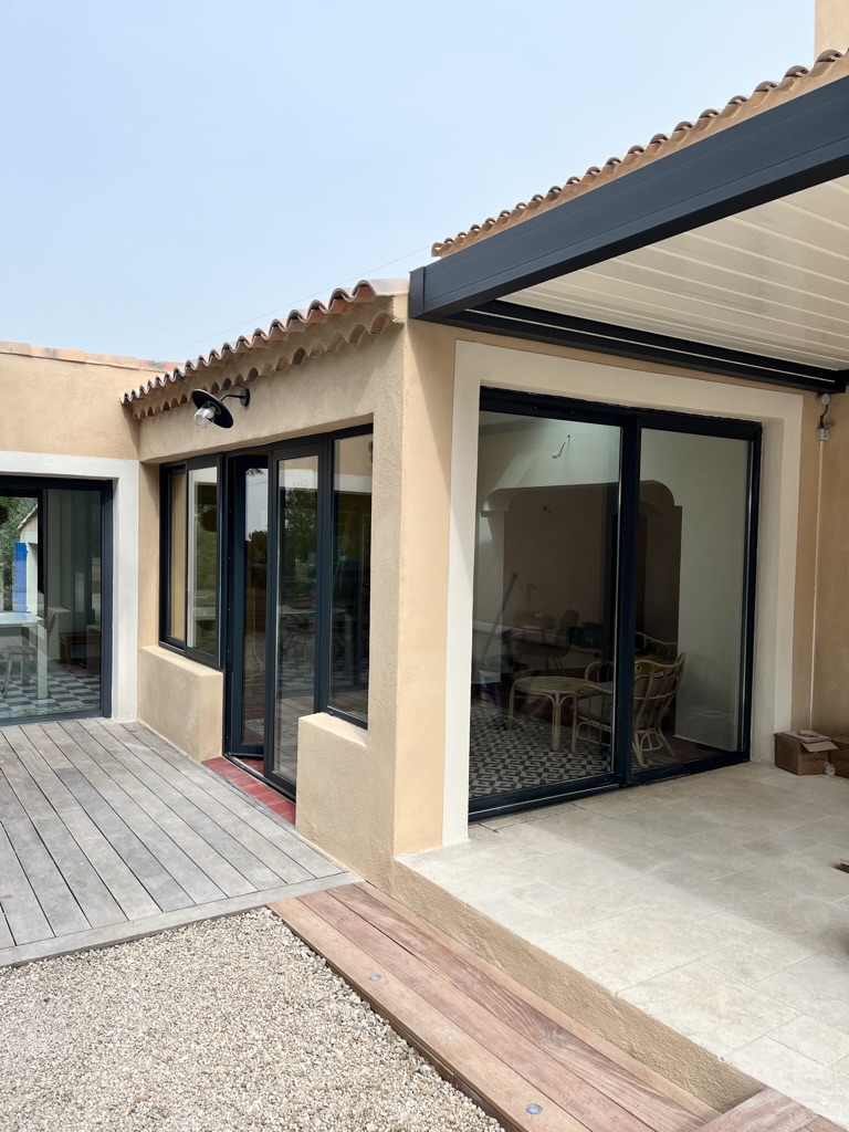 0432256F-BE07-4860-9B42-3BD2E4B68EF9_1_105_c