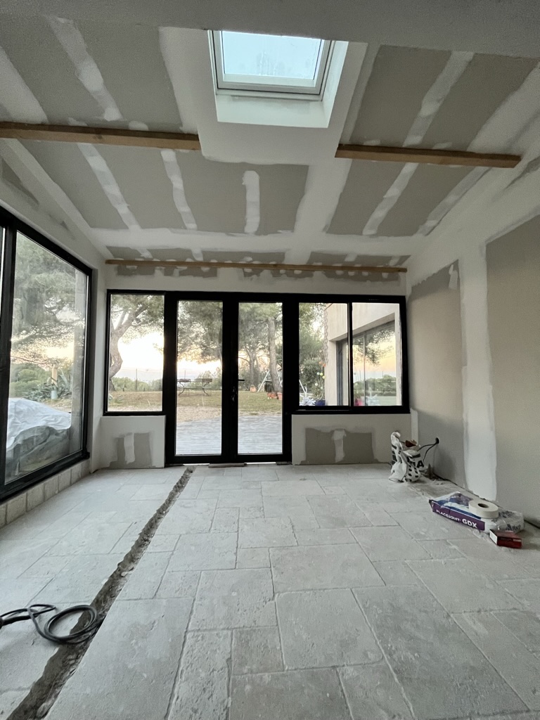 C8C5346C-3916-4FDF-A7D6-1D666F749683_1_105_c