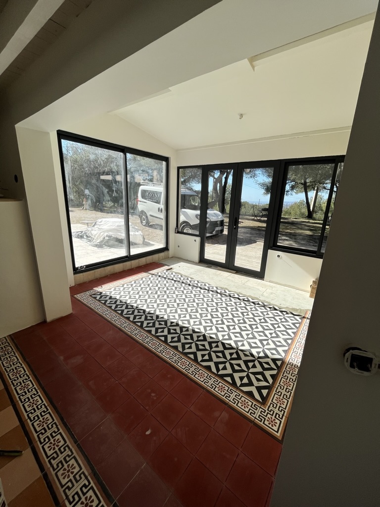 FEAD5D18-255F-4204-ACB9-88EE5CB9FB7C_1_105_c